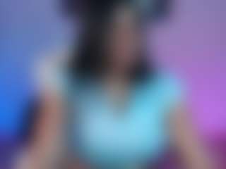 Elahiia's Live Sex Cam Show
