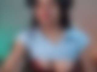 Elahiia's Live Sex Cam Show