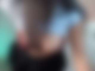 Elahiia's Live Sex Cam Show