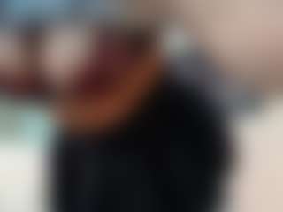 Elahiia's Live Sex Cam Show