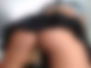 Elahiia's Live Sex Cam Show