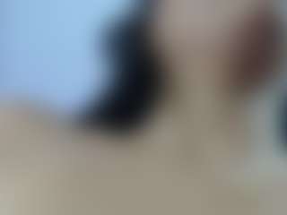 Elahiia's Live Sex Cam Show