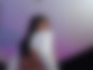 Elahiia's Live Sex Cam Show