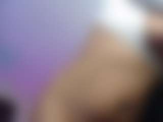 Elahiia's Live Sex Cam Show