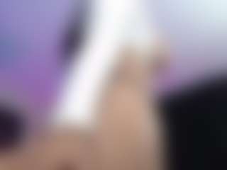 Elahiia's Live Sex Cam Show
