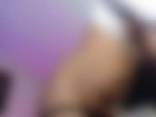 Elahiia's Live Sex Cam Show