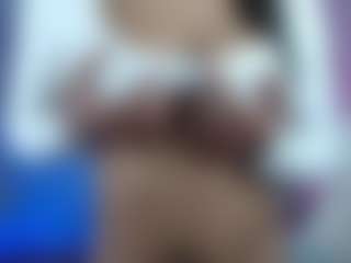 Elahiia's Live Sex Cam Show