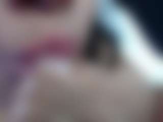 Elahiia's Live Sex Cam Show