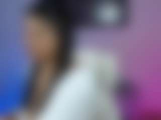 Elahiia's Live Sex Cam Show