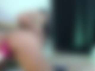 Elahiia's Live Sex Cam Show