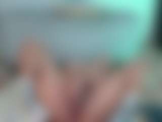 Elahiia's Live Sex Cam Show