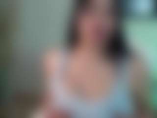 Elahiia's Live Sex Cam Show
