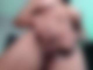 Elahiia's Live Sex Cam Show