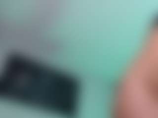 Elahiia's Live Sex Cam Show