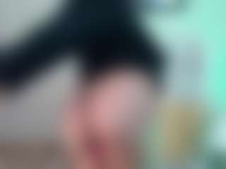 Elahiia's Live Sex Cam Show