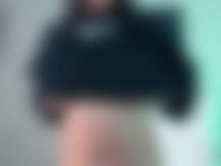 Elahiia's Live Sex Cam Show