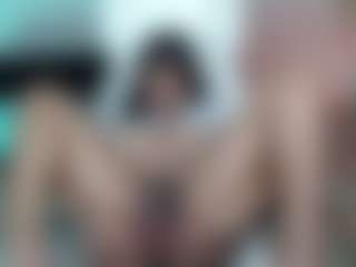 Elahiia's Live Sex Cam Show