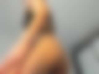 G1nt0n1c's Live Sex Cam Show
