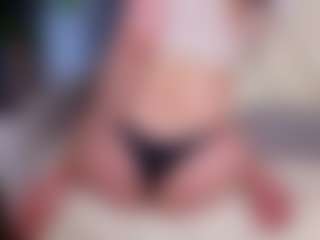 Live cam show with LadawnBillie - Thin on Milfs Live