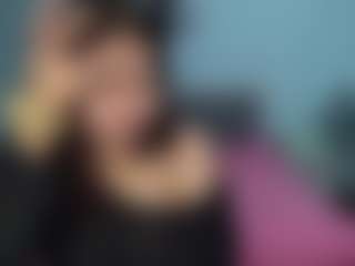 Live cam show with LashondaCujas - Gamer Asian on Camsoda