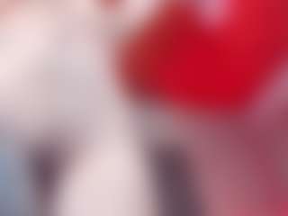 Live cam show with Lia Bakeer - New Lovense on Camiplay Live