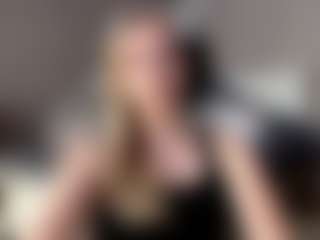 Live cam show with Bella - New Ebony on CamClone | united states