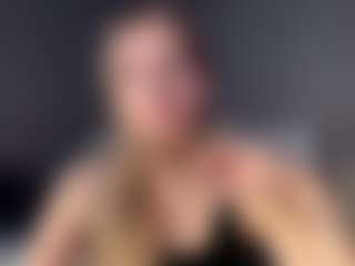 Live cam show with Bella - Brown Eyes MILF on StripNow