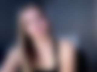 Live cam show with Bella - Strip Mature on Camsoda