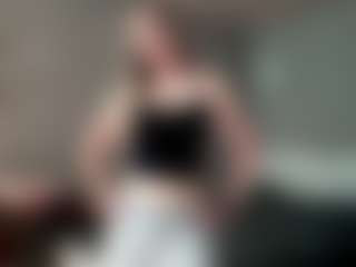 Bella's Live Sex Cam Show
