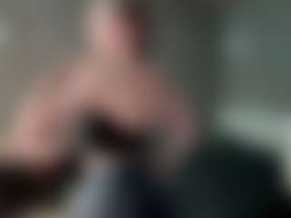 Bella's Live Sex Cam Show
