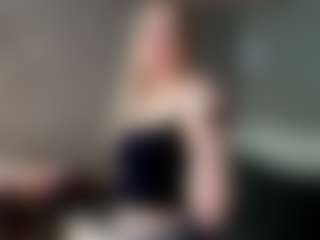 Bella's Live Sex Cam Show