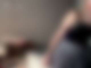 Live cam show with Bella - Athletic Public on makecum.org