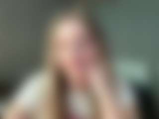 Bella's Live Sex Cam Show