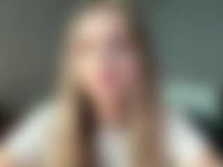 Bella's Live Sex Cam Show