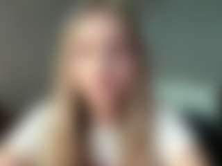Bella's Live Sex Cam Show