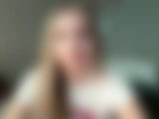 Bella's Live Sex Cam Show