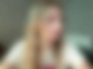 Bella's Live Sex Cam Show