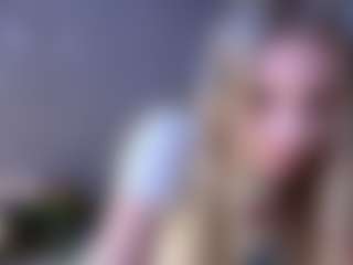 Bella's Live Sex Cam Show