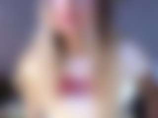 Bella's Live Sex Cam Show
