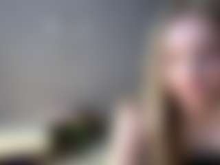 Bella's Live Sex Cam Show