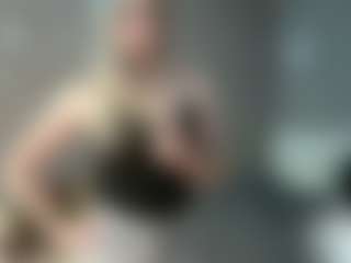 Bella's Live Sex Cam Show