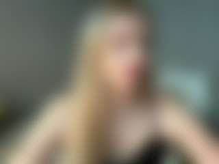 Bella's Live Sex Cam Show