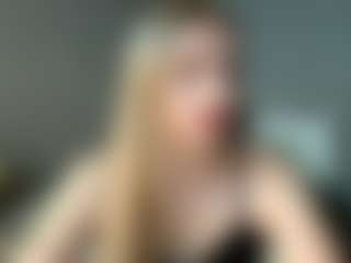 Bella's Live Sex Cam Show