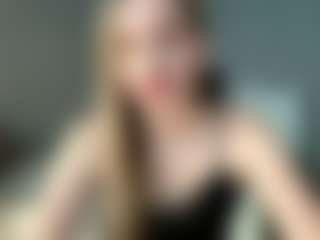 Bella's Live Sex Cam Show
