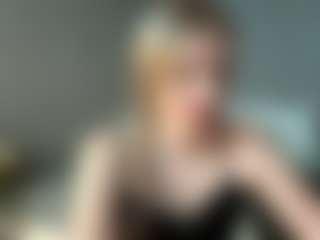 Bella's Live Sex Cam Show