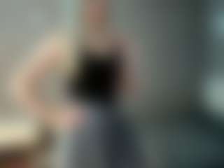 Bella's Live Sex Cam Show