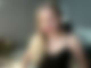 Bella's Live Sex Cam Show