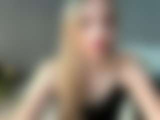 Bella's Live Sex Cam Show