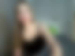 Bella's Live Sex Cam Show