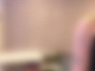Bella's Live Sex Cam Show